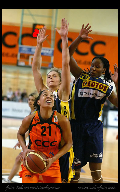 Jennifer Lacy - Magdalena Leciejewska - Chamique Holdsclaw