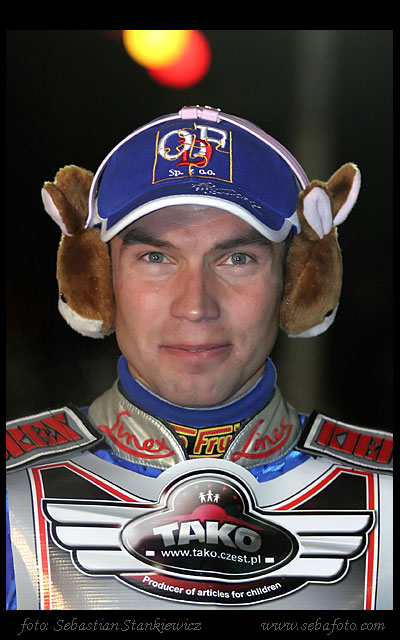 http://www.sebafoto.com/galleries/speedway/na_lodzie/Speedway_Gala_Lodowa_2005_-_Czestochowa/37.jpg