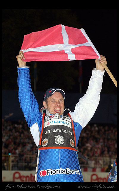 Nicki Pedersen z flag